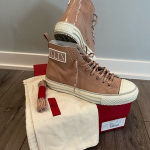Valentino high top patent leather rose
